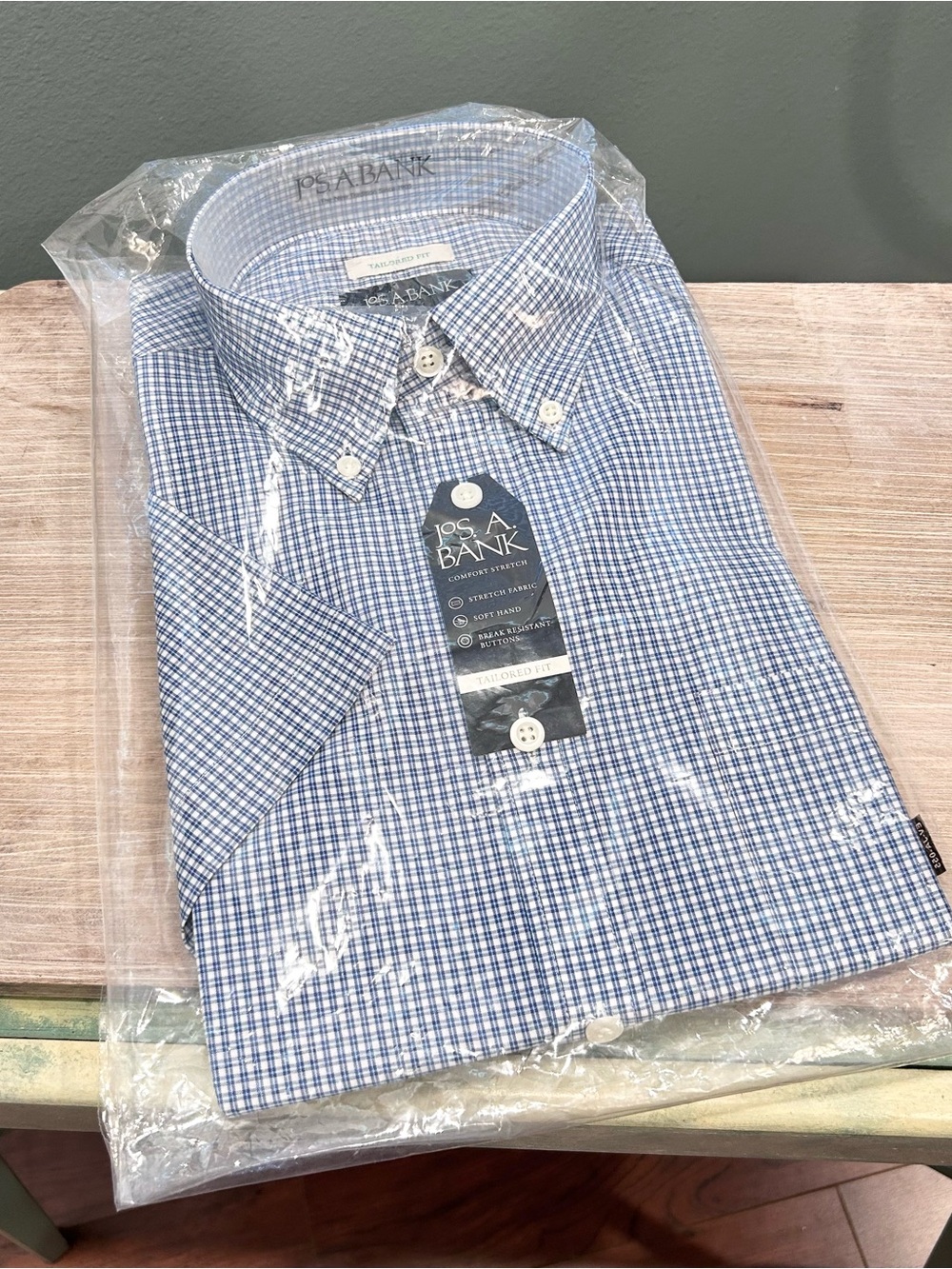 Jos. A. Bank Men's M Dress Shirt NWT Blue White Gingham Button Down Short Sleeve